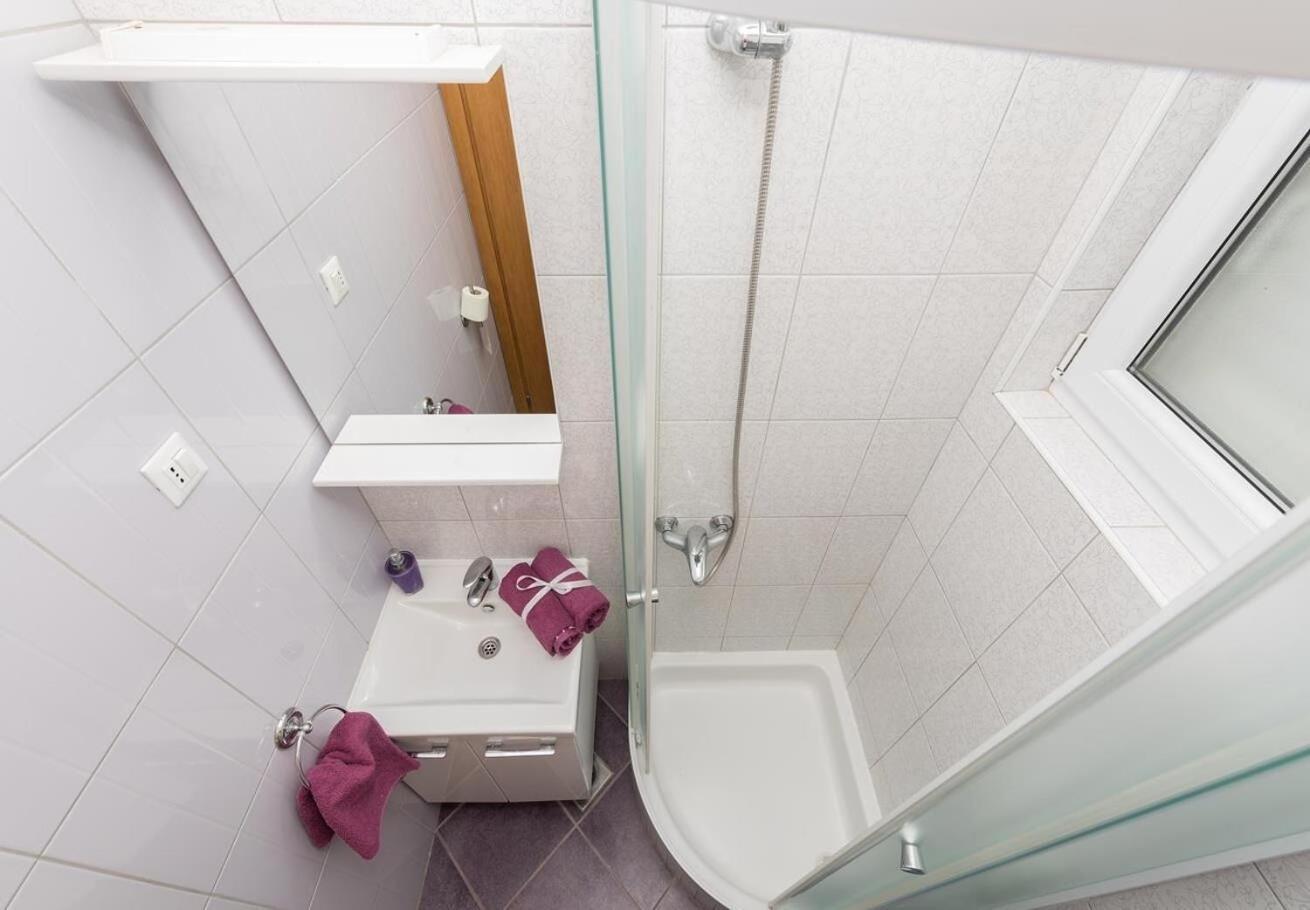Apartments Ivi - 100 M From Pebble Beach Drasnice Εξωτερικό φωτογραφία