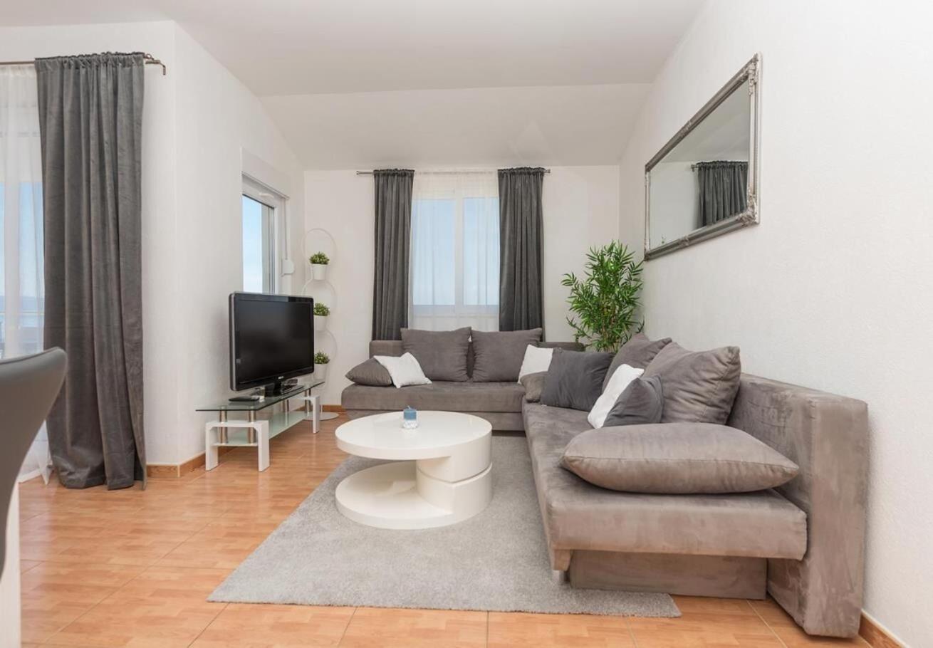 Apartments Ivi - 100 M From Pebble Beach Drasnice Εξωτερικό φωτογραφία