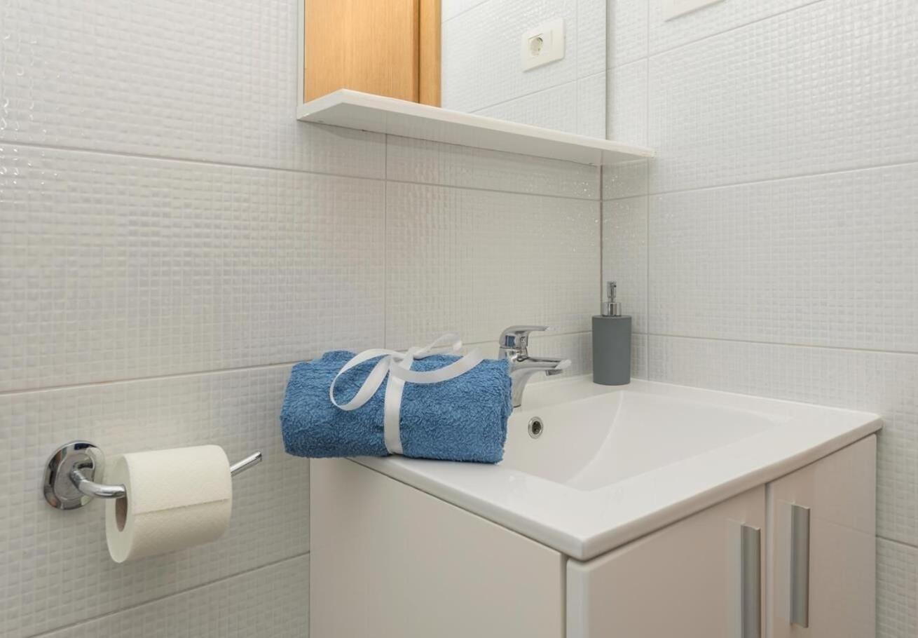 Apartments Ivi - 100 M From Pebble Beach Drasnice Εξωτερικό φωτογραφία